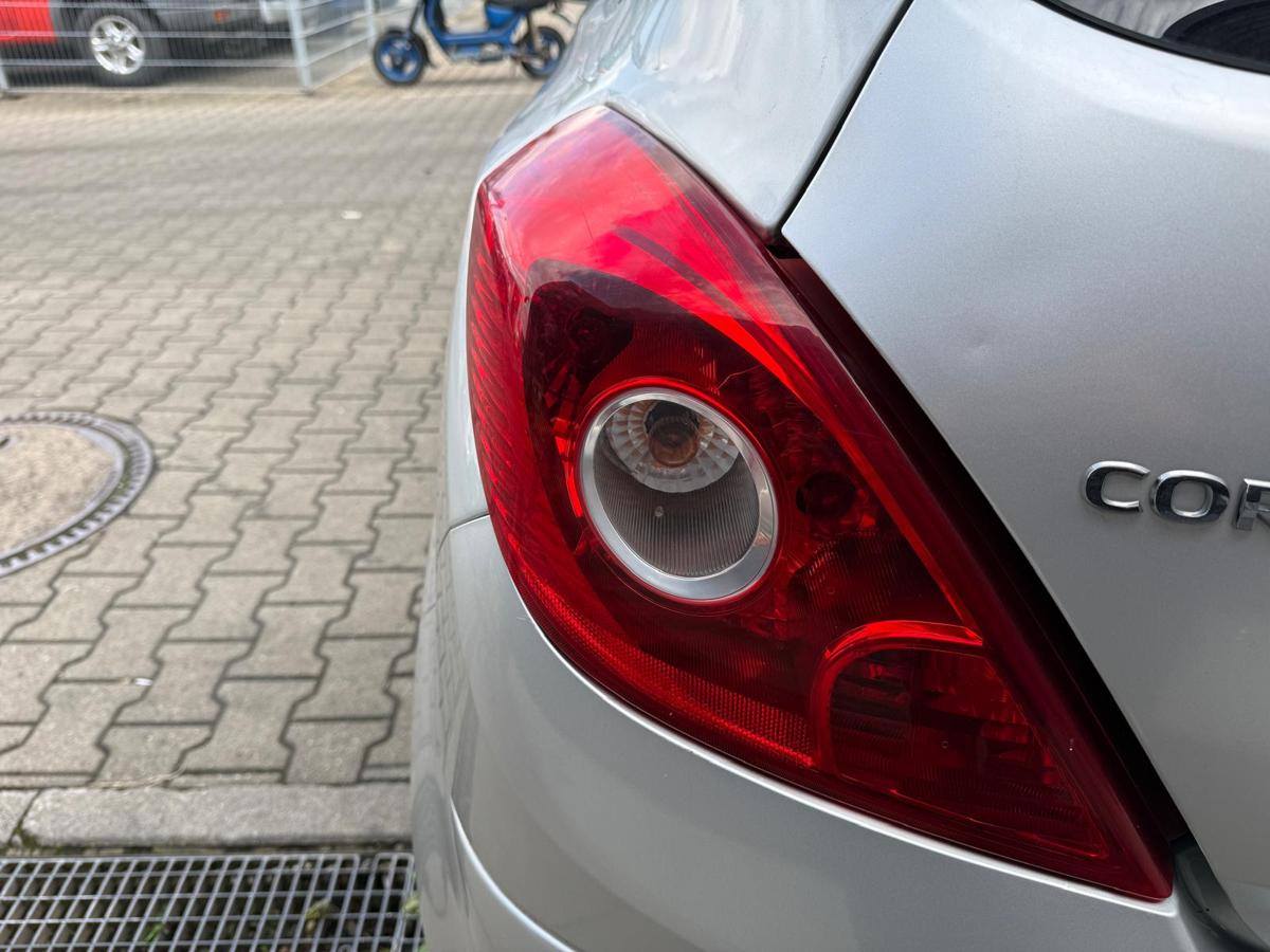Opel Corsa D original Rücklicht Rückleuchte links 3-Türer BJ08